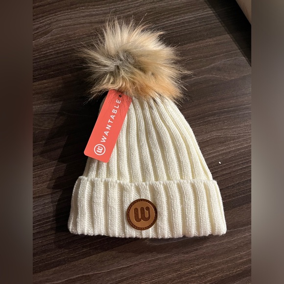 Accessories - Ivory Hat - NWT